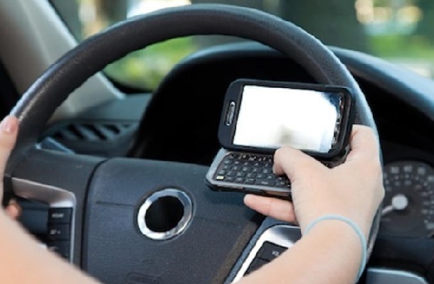 Court outlaws checking maps on your phone while driving