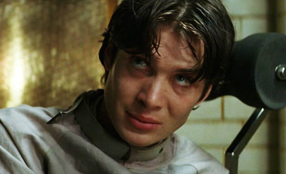 Geek insider top 5 hottest villains of all time 4 Batman-begins1