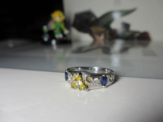 Geek insider geeky love: a very geeky engagement 19 Zelda triforce