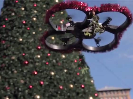 Geek insider, geekinsider, geekinsider. Com,, mistletoe drone and the romantic magic of christmas, living