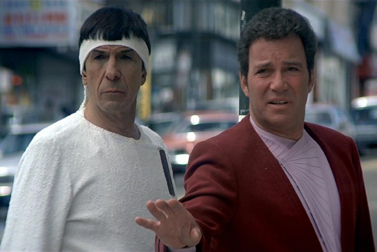 Spock_and_kirk_1986