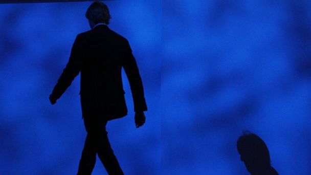 Geek insider, geekinsider, geekinsider. Com,, michael bay walks out on samsung ces presentation, business
