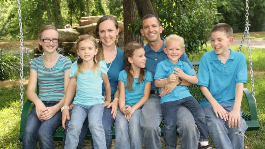 Geek insider j. K. Rowling writes heartrending letter to shooting survivor 1 An old picture of the stay family from yahoo news