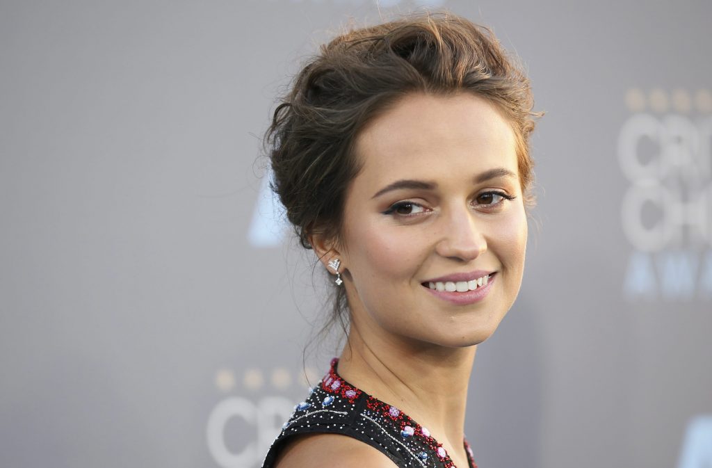 Https://www. Google. Ca/search? Q=alicia+vikander&espv=2&biw=1366&bih=573&source=lnms&tbm=isch&sa=x&ved=0ahukewj_z439vf_nahul7omkhrpxdqyq_auibigb#imgrc=m41a0t_v4urwzm%3a