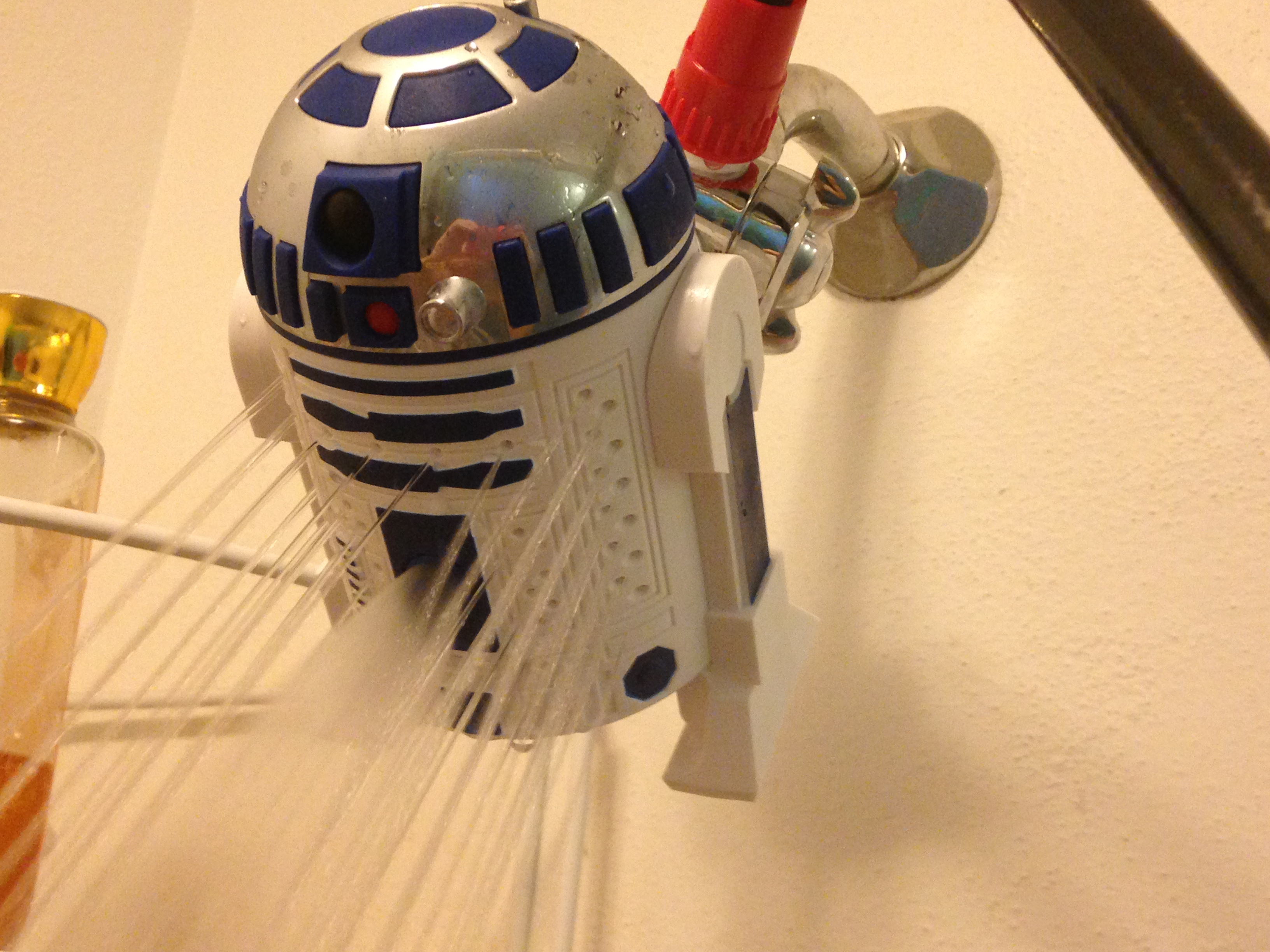 Star wars shower heads from oxygenics