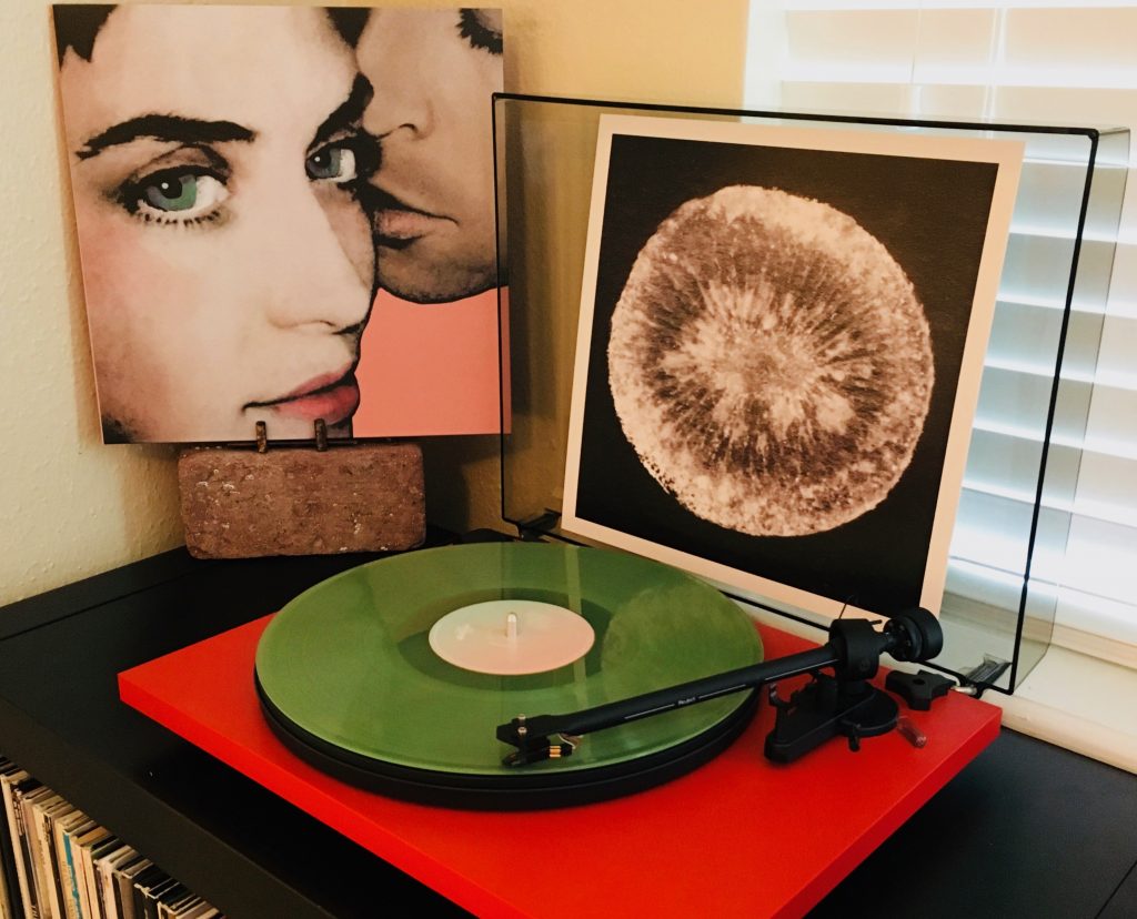 Geek insider vinyl me, please september edition: feist 'let it die' 18 Vinyl