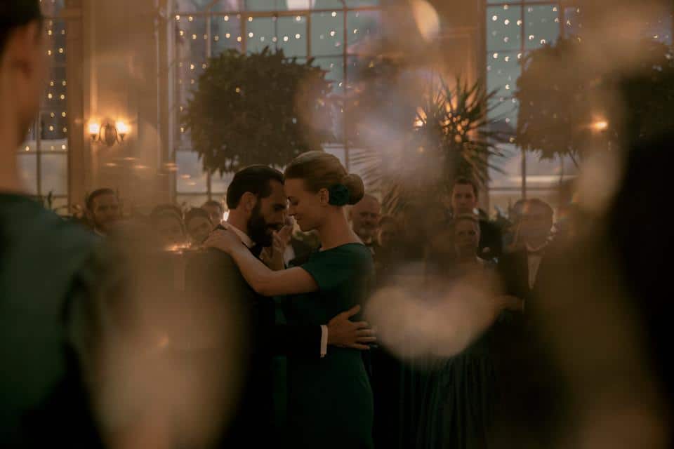 Handmaid's tale recap "under his eye"