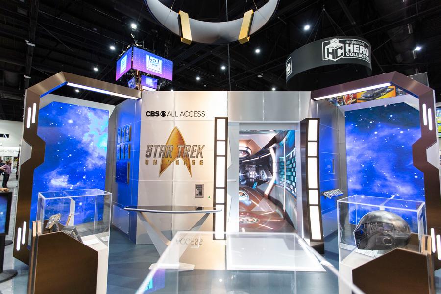 Star trek universe transporter experience at nycc (source: star trek)