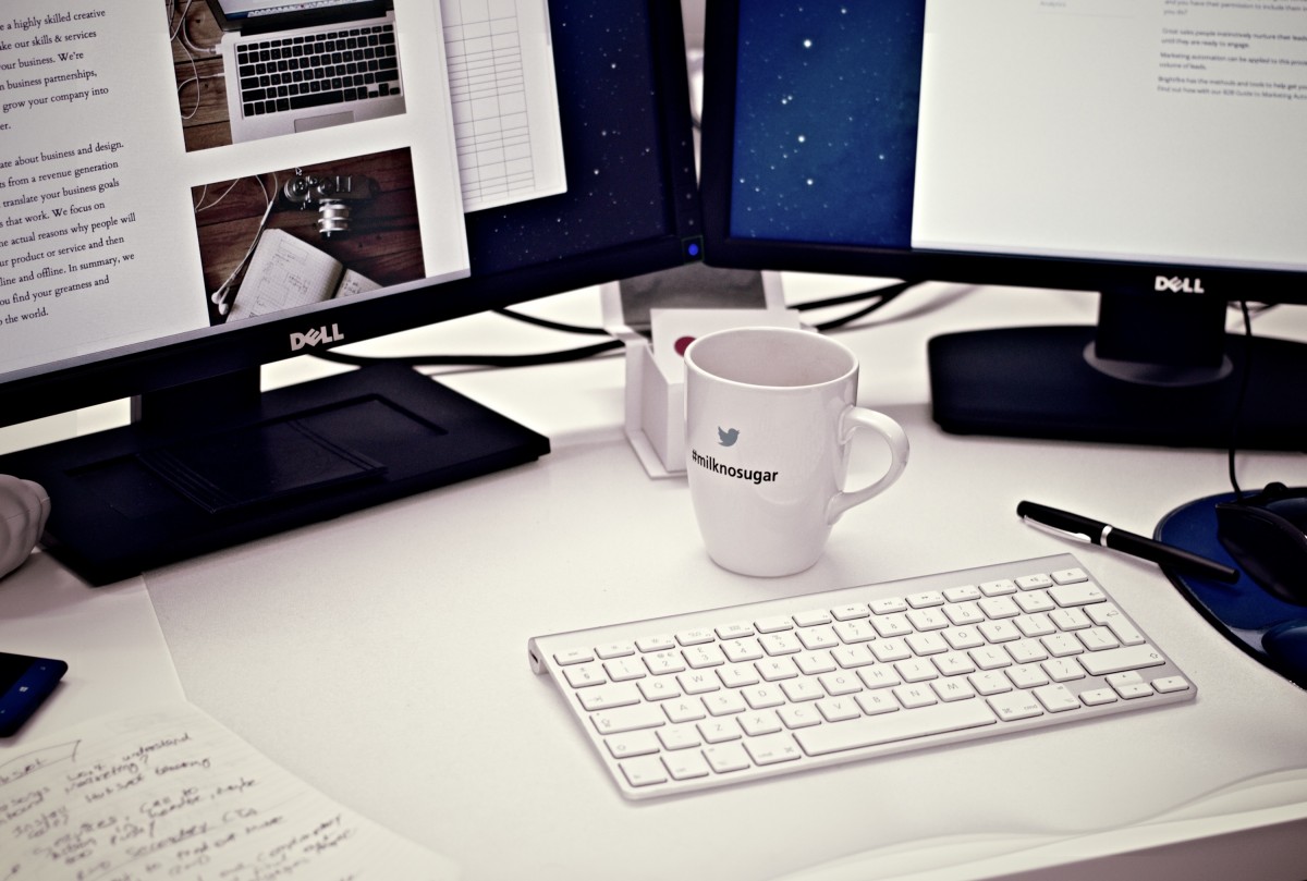 Geek insider, geekinsider, geekinsider. Com,, 5 incredible products for the perfect ergonomic desk setup, productivity