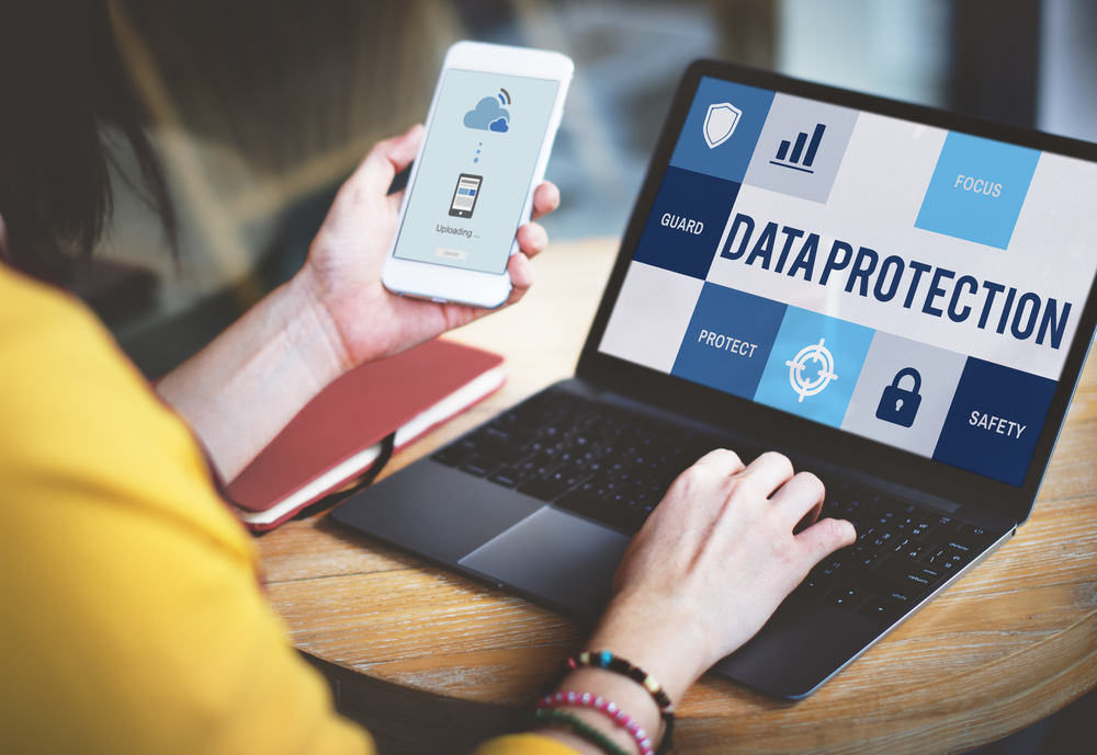 Geek insider, geekinsider, geekinsider. Com,, how to protect your data while traveling, internet