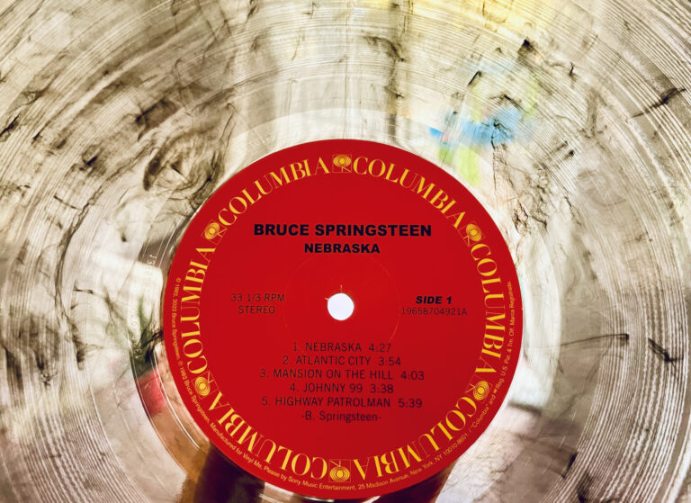 Vinyl me, please october ’22 unboxing: bruce springsteen – nebraska