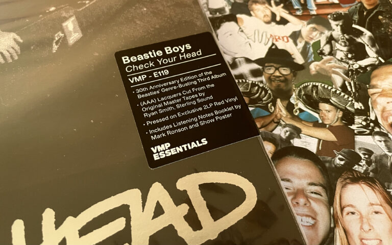 Vinyl me, please november ’22 unboxing – beastie boys ‘check your head’