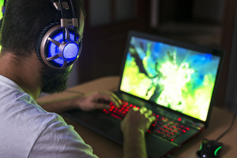 Geek insider, geekinsider, geekinsider. Com,, 5 gaming laptop myths debunked, entertainment