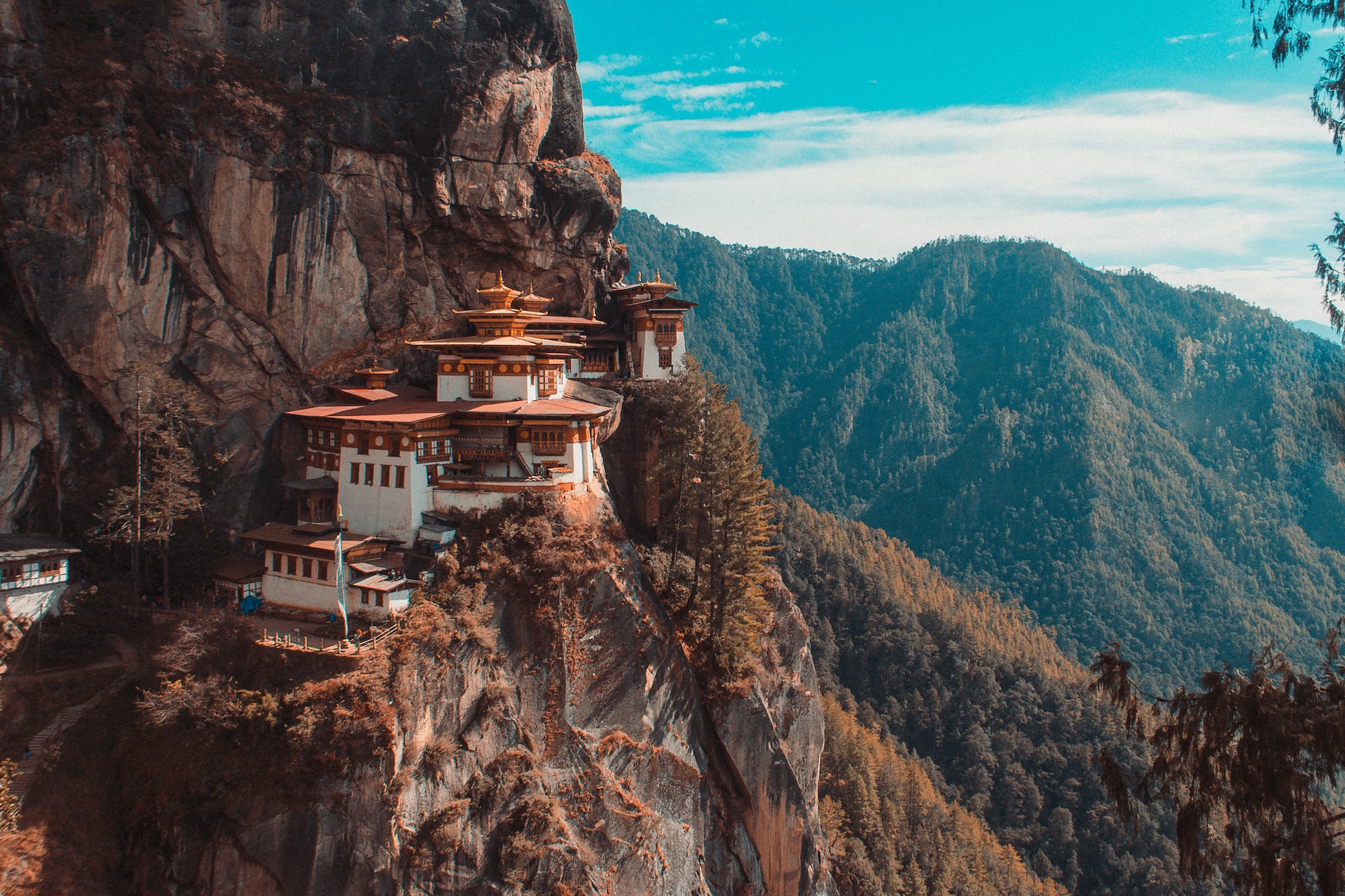 Geek insider, geekinsider, geekinsider. Com,, bhutan invested millions in bitcoin, crypto currency