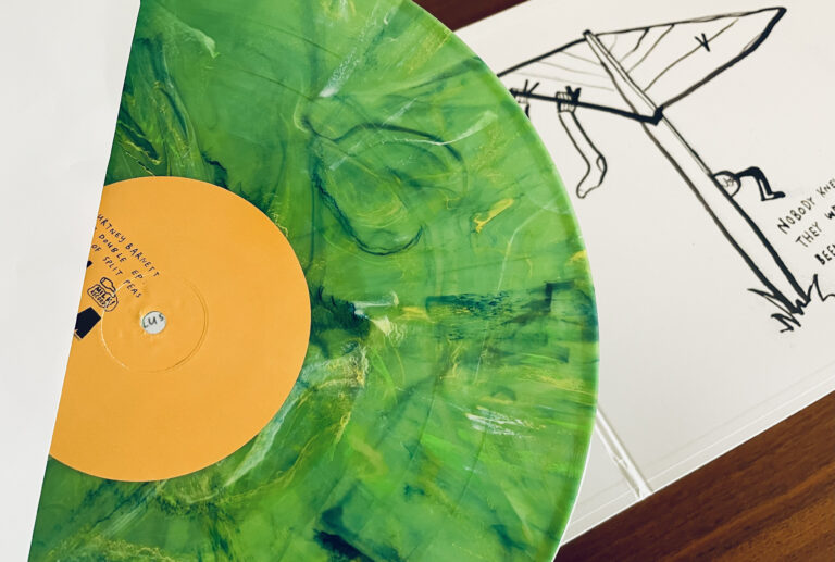 Vinyl me, please may unboxing – courtney barnett ‘the double ep: a sea of split peas’