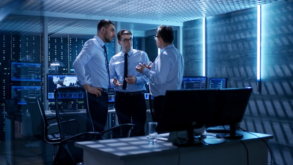 Geek insider, geekinsider, geekinsider. Com,, how to start an it consulting career in 2023, business