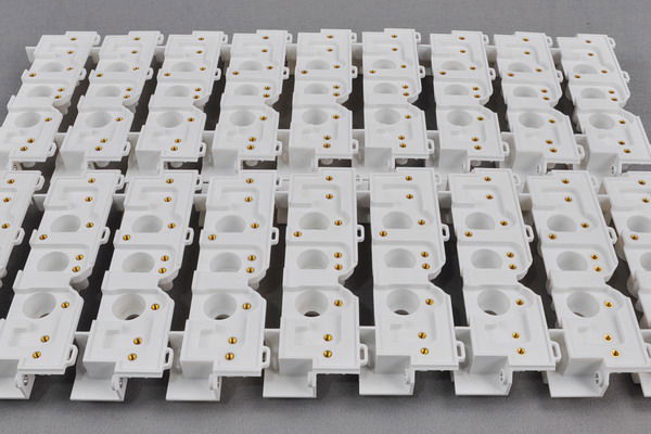 Geek insider plastic injection molding is critical for the production of computer parts 2 Geek insider, geekinsider, geekinsider. Com,, plastic injection molding is critical for the production of computer parts, explainers