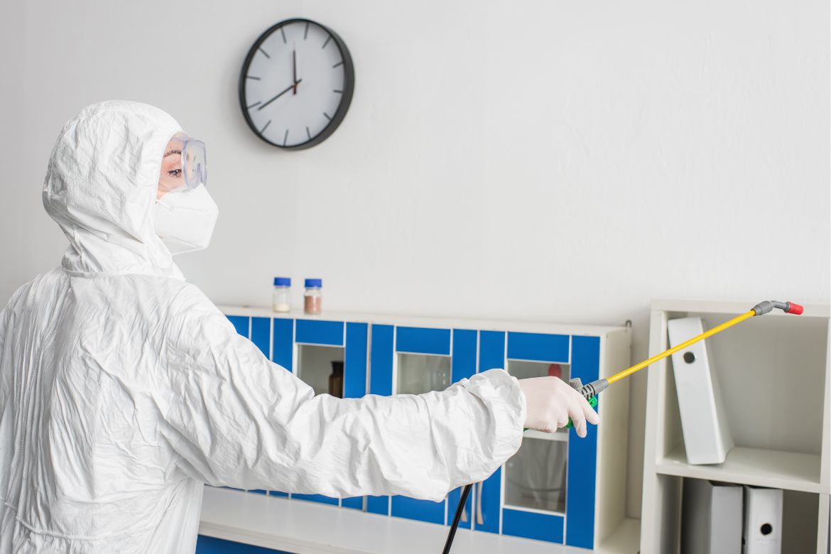 What to do to avoid contamination in the lab space