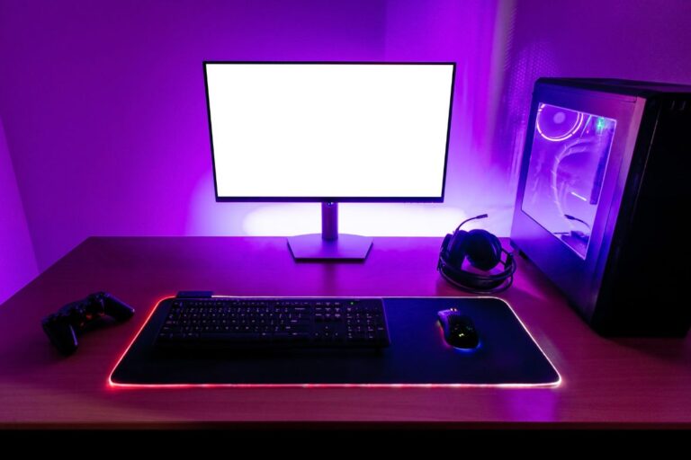 What to look for in a gaming desk for your pc