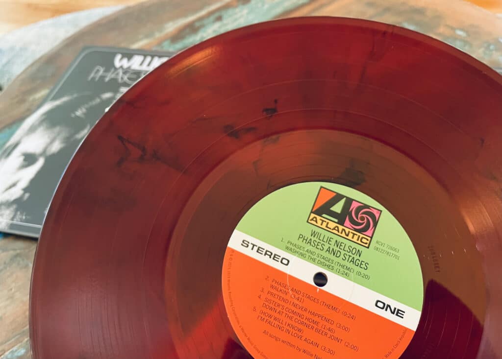 Geek insider vinyl me, please unboxed - willie nelson 'phase and stages' 17 Geek insider, geekinsider, geekinsider. Com,, vinyl me, please unboxed - willie nelson 'phase and stages', reviews