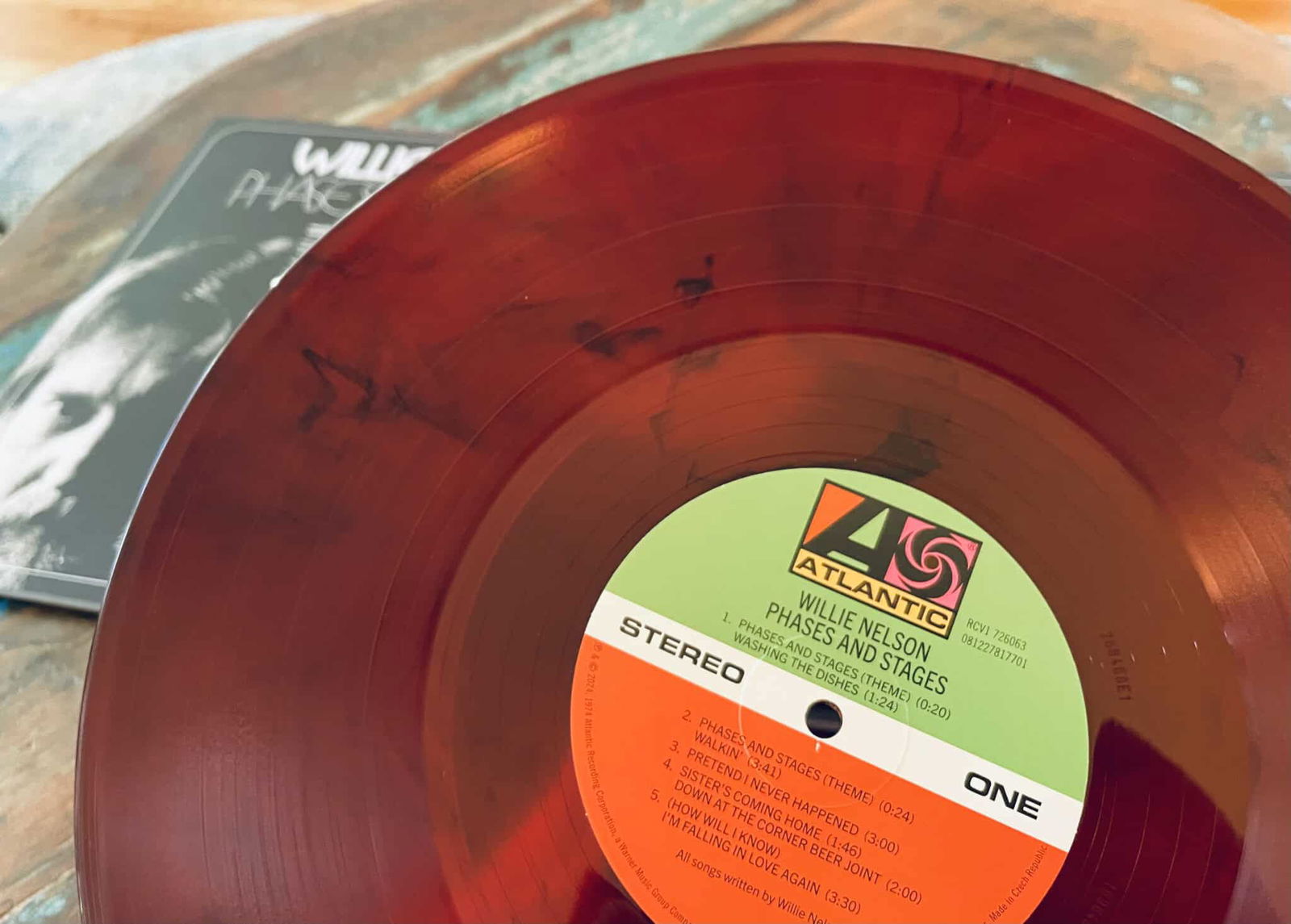 Vinyl me, please unboxed – willie nelson ‘phase and stages’