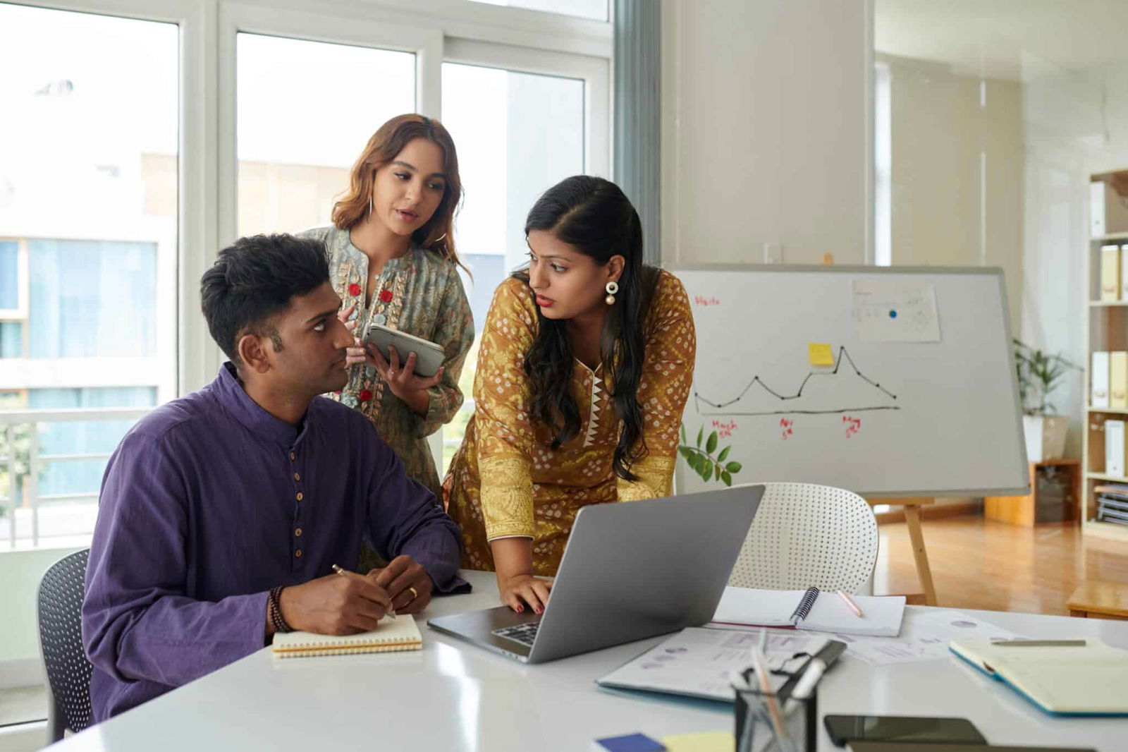 How to create a pitch deck that stands out amongst competitors