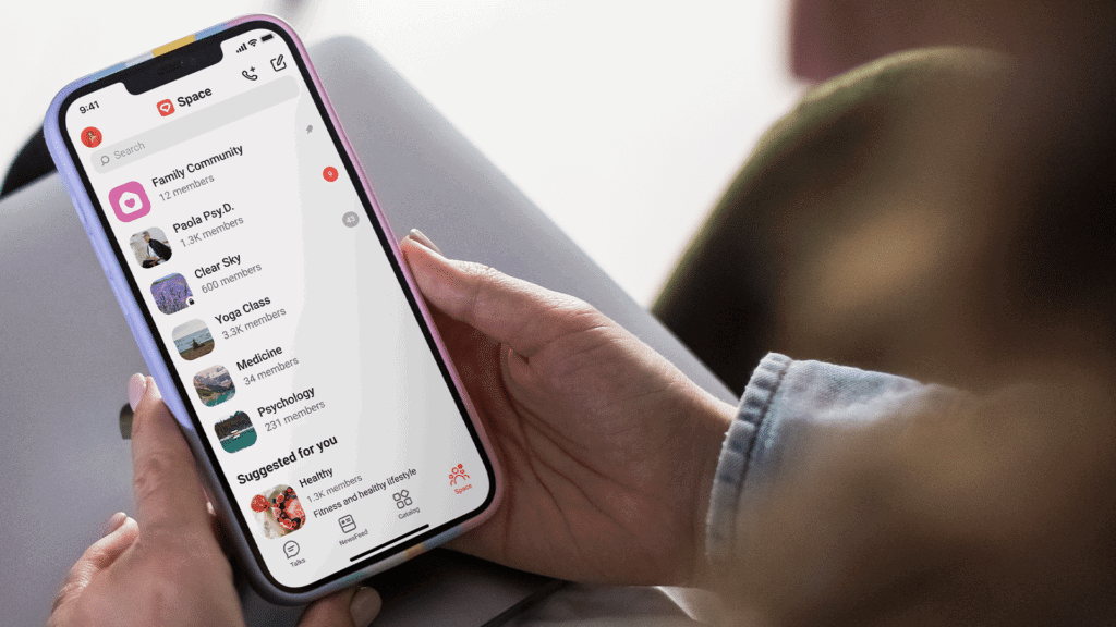 Geek insider popular services in communication apps: a deep dive into whatsapp and gem space 2 Group chat app and calls