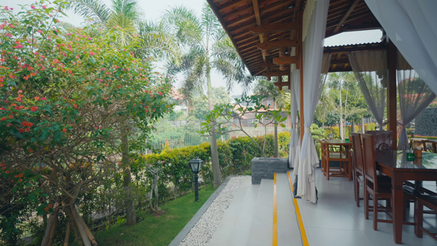 8 outdoor smart home features to consider incorporating in 2025