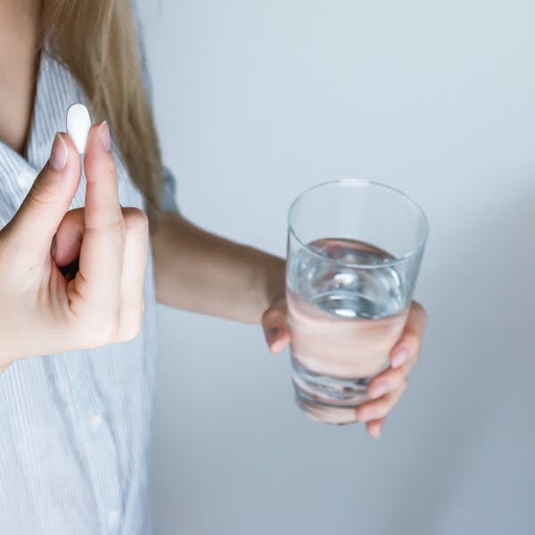 Azithromycin tablets: uses, dosage, side effects, and how to buy online safely