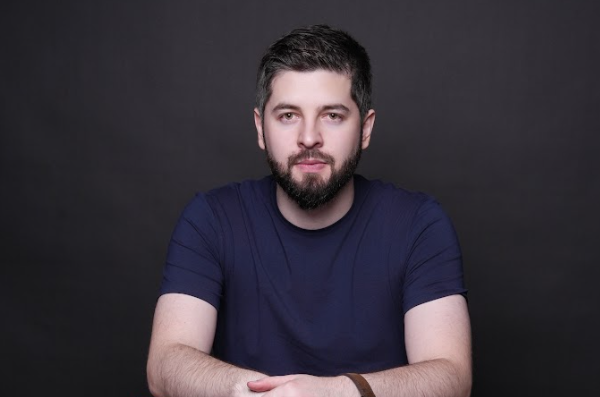 What elin doughouz’s career can teach us about multi-industry entrepreneurship