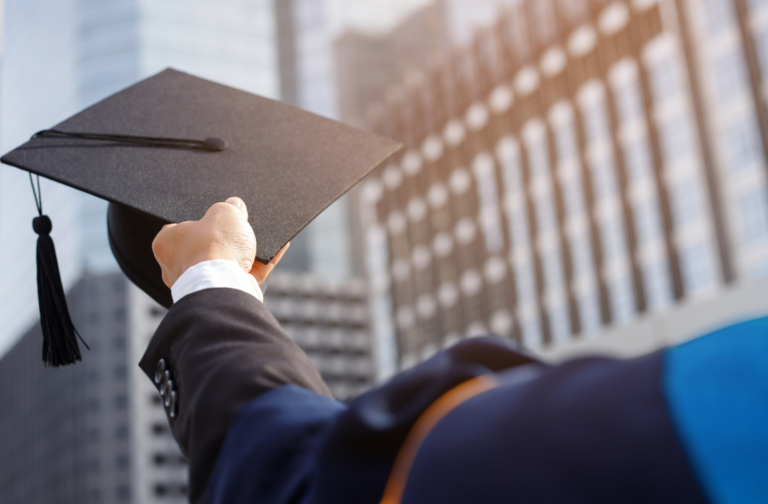 Geek insider, geekinsider, geekinsider. Com,, why college is still worth it in 2027, living