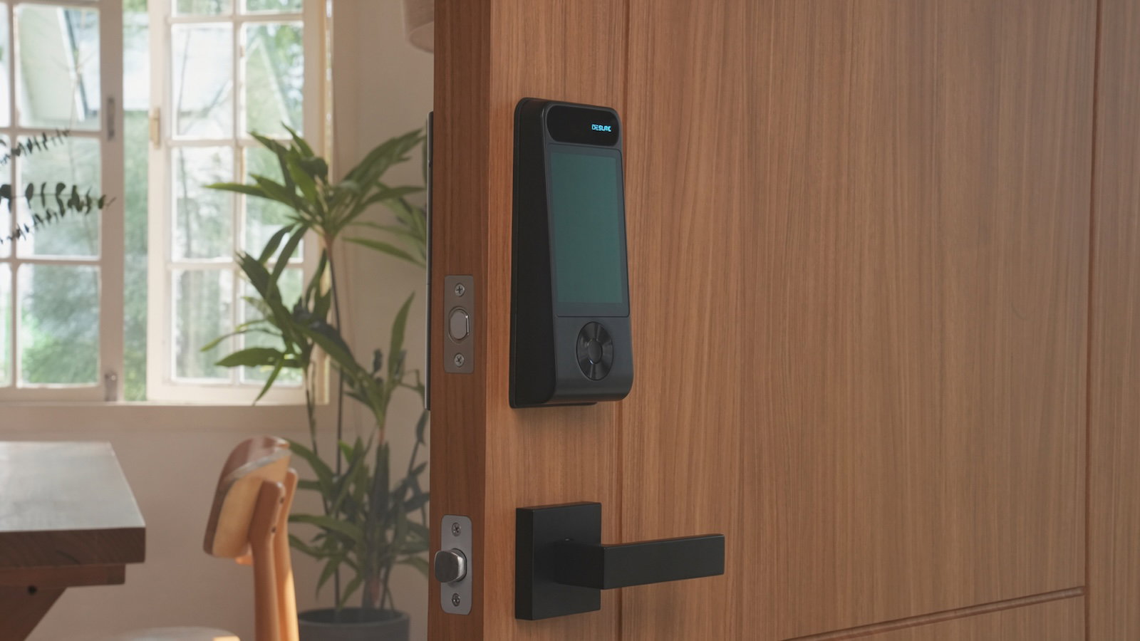 Geek insider, geekinsider, geekinsider. Com,, never charge again. Why the desloc smart lock v150 plus is built for sustained endurance, diy